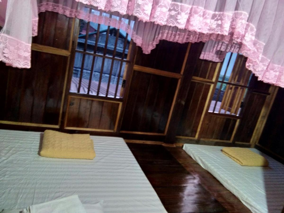 Hoang Quan Homestay Ba Be Exterior foto