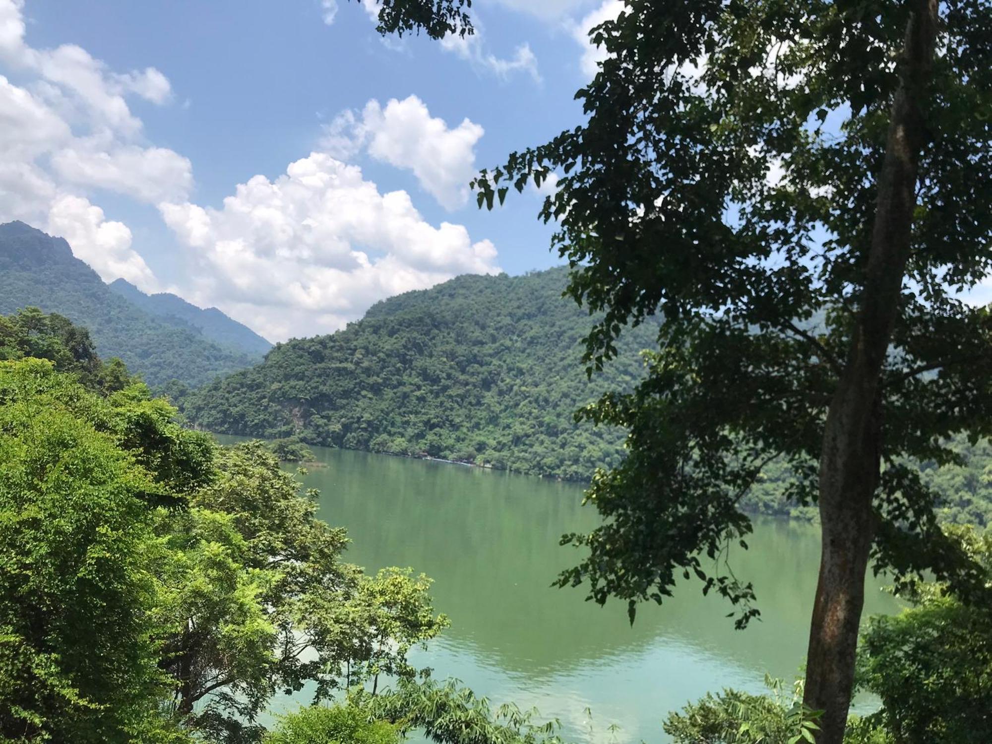 Hoang Quan Homestay Ba Be Exterior foto